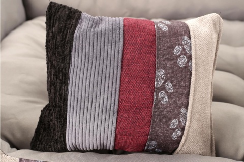 Posłanie, legowisko Klasyczne Materac + Poduszka PatchWork (MultiColor) 100x80cm XL