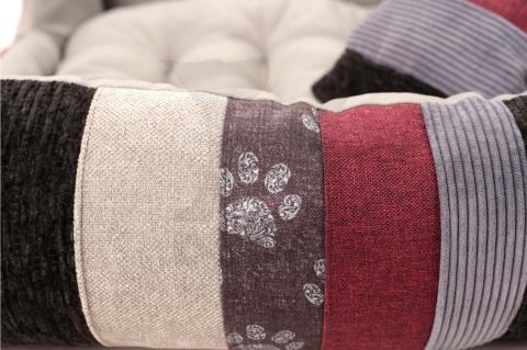 Posłanie, legowisko Klasyczne Materac + Poduszka PatchWork (MultiColor) 76x56cm M