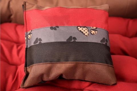 Posłanie, legowisko Klasyczne Materac + Poduszka (SolidColor) 76x56cm M