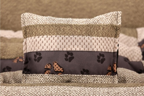 Posłanie, legowisko Klasyczne Materac + Poduszka PatchWork (MultiColor) 70x50cm S