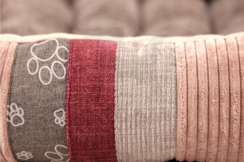 Posłanie, legowisko Klasyczne Materac + Poduszka PatchWork (MultiColor) 76x56cm M