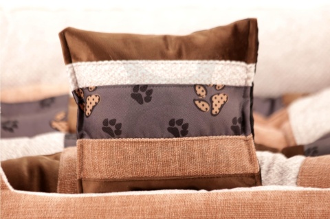 Posłanie, legowisko Klasyczne Materac + Poduszka PatchWork (MultiColor) 76x56cm M