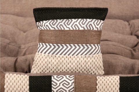 Posłanie, legowisko Klasyczne Materac + Poduszka PatchWork (MultiColor) 76x56cm. Tylko jedna sztuka.