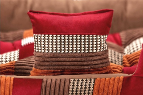 Posłanie, legowisko Klasyczne Materac + Poduszka PatchWork (MultiColor) 76x56cm. Tylko jedna sztuka!