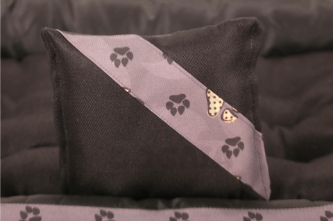 Posłanie, legowisko Klasyczne Materac + Poduszka (SolidColor) 70x50cm S