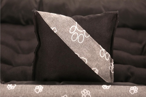 Posłanie, legowisko Klasyczne Materac + Poduszka (SolidColor) 70x50cm S